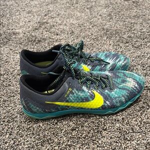 Nike Grind running spikes